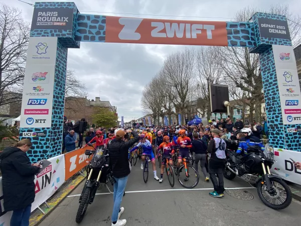 Paris-Roubaix femmes - départ