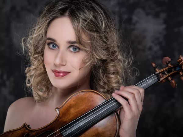 Arabella Steinbacher remplacée par Anna Tifu pour le concert de l'Orchestre Philharmonique de Radio France du 10 janvier