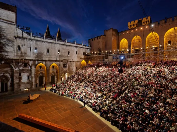 France Culture // UN RÊVE D’AVIGNON LECTURES, CRÉATIONS, MASTERCLASSES, Du 6 au 25 juillet de 20h à 22H