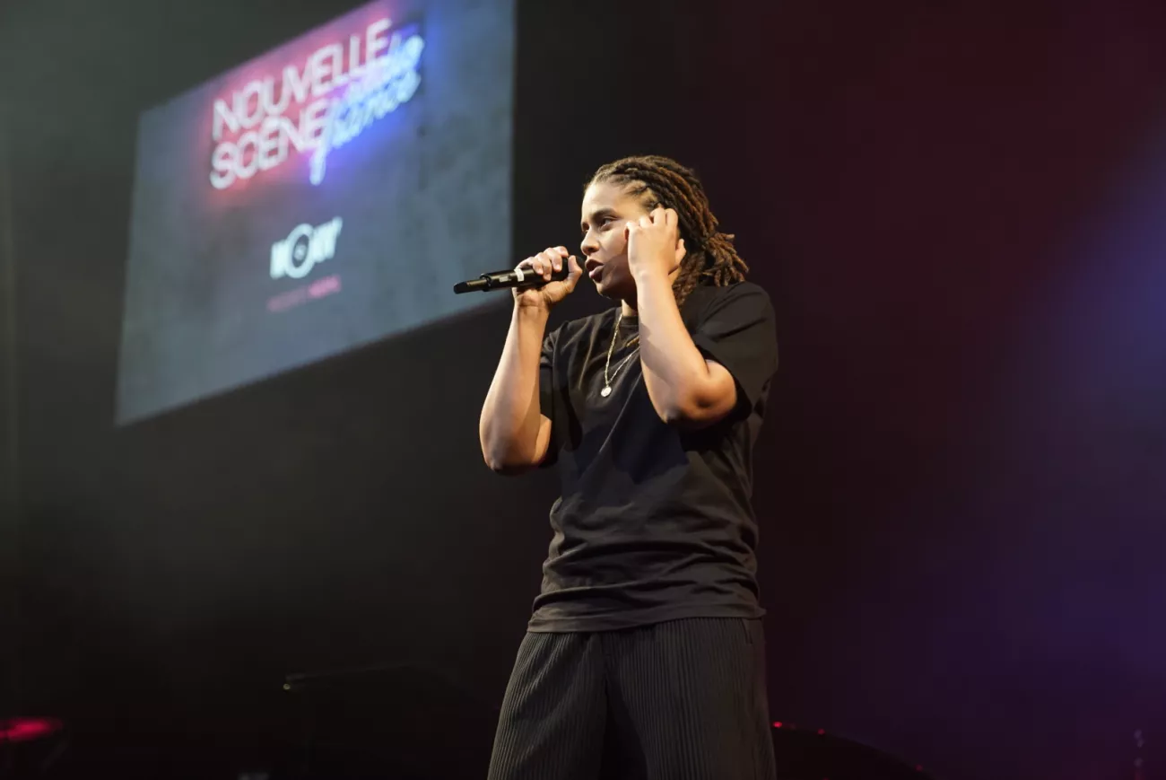 Meryl, artiste sélectionnée par Mouv' lors du concert Nouvelle Scène de Radio France ​ © Christophe Abramowitz/Radio France