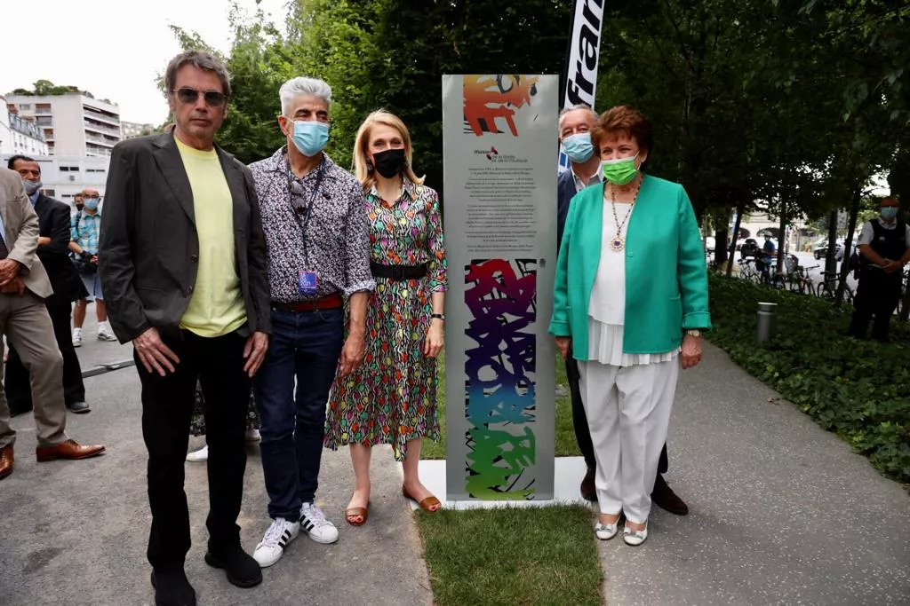 Inauguration de la plaque de la Maison de la radio ET de la musique en présence de Sibyle Veil, Président de Radio France, Roselyne Bachelot, ministre de la Culture et de la Communication, Jean-Michel Jarre